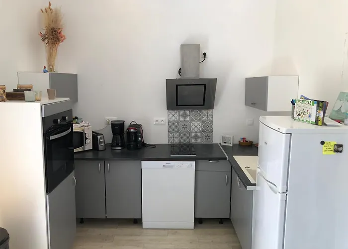 Maison Au Calme Climatisee Avec De Mai A Fin Septembre