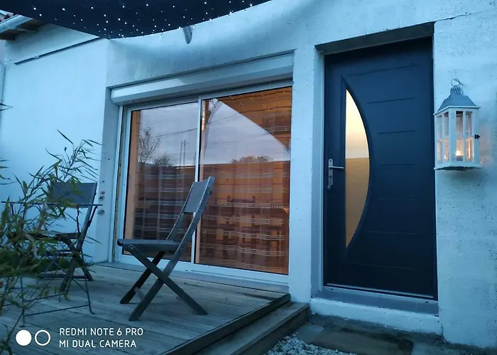 Hébergement de vacances Maison Au Calme Climatisee Avec De Mai A Fin Septembre *